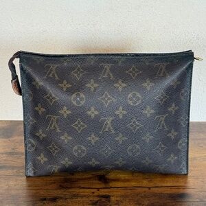 Louis Vuitton Toiletry 26 Pouch